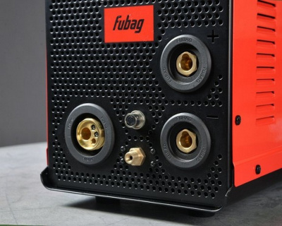 Сварочный аппарат для полуавтоматической сварки инверторного типа Fubag INMIG 200SYN LCD (31435)+ горелка FB 250_3 м (38443) купить в Хабаровске интернет магазин СТРОЙКИН